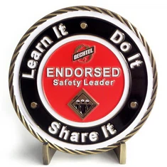 Безкоштовний дизайн логотипу. Металева тривимірна золота монета